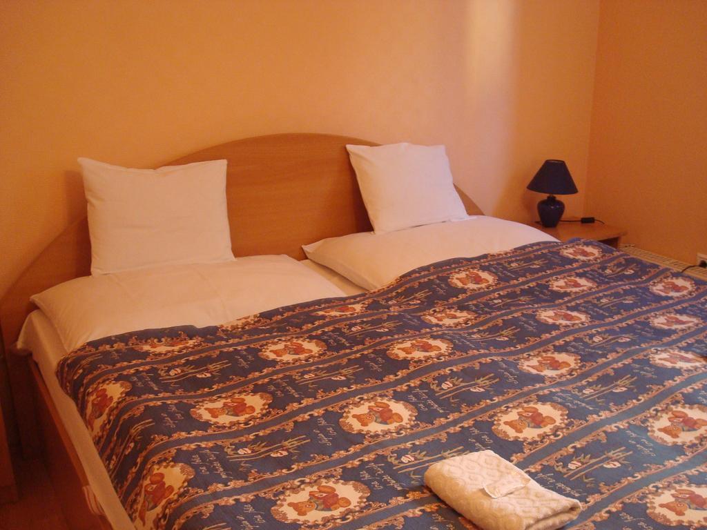 Hotel Arany Trofea Eger Room photo